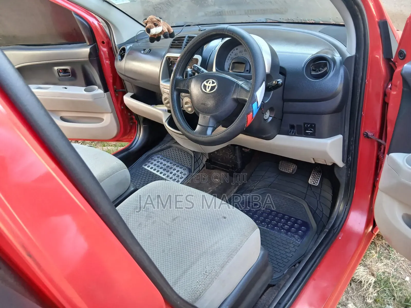 Toyota Passo 2010 Red