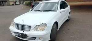 Mercedes-Benz C180 2006 White