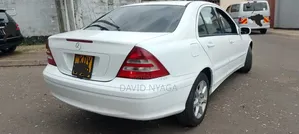 Mercedes-Benz C180 2006 White