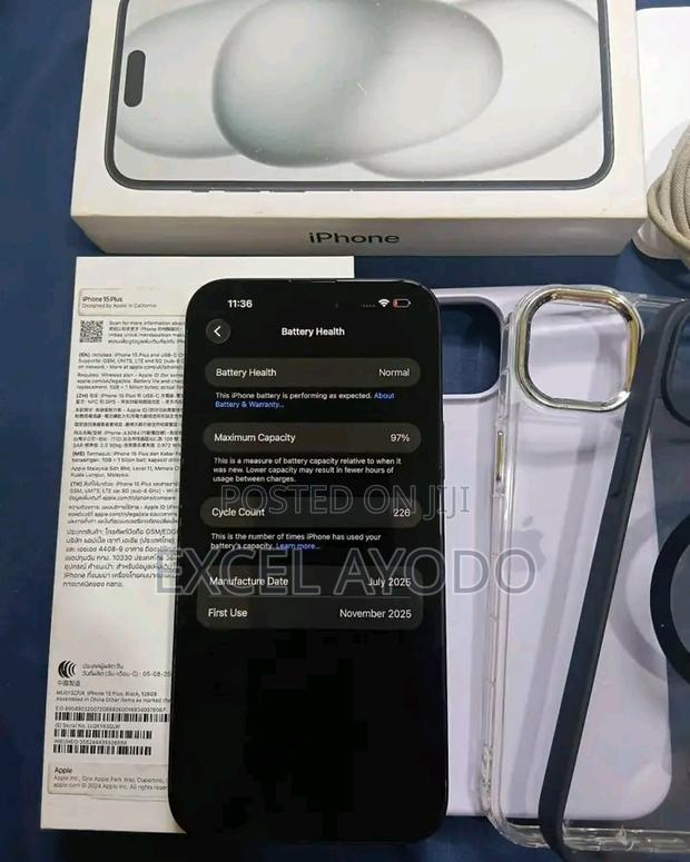 Apple iPhone 15 Plus 128 GB Black - thumbnail 3