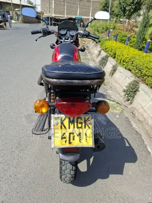 Bajaj Boxer 150 UG 2025 Red