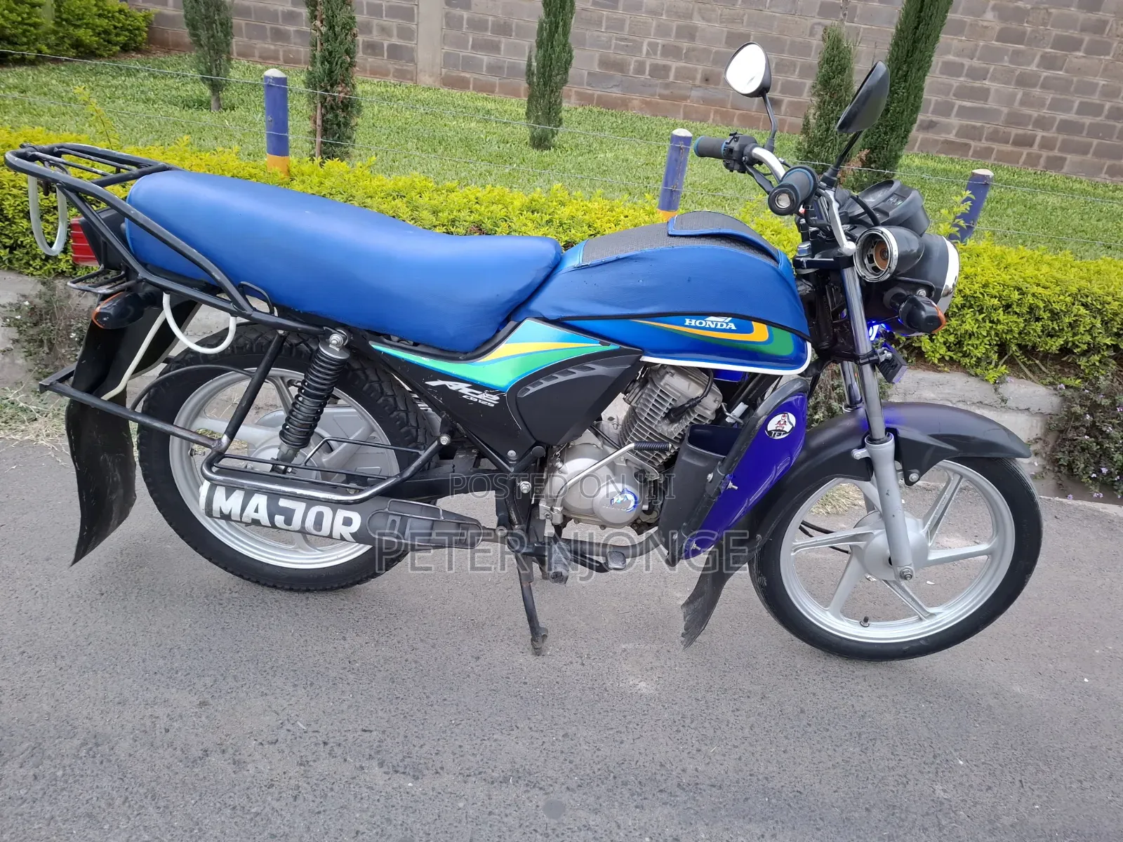 Honda CB 2025 Blue