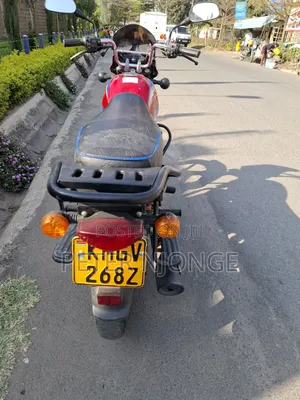 Bajaj Boxer 125 2025 Red