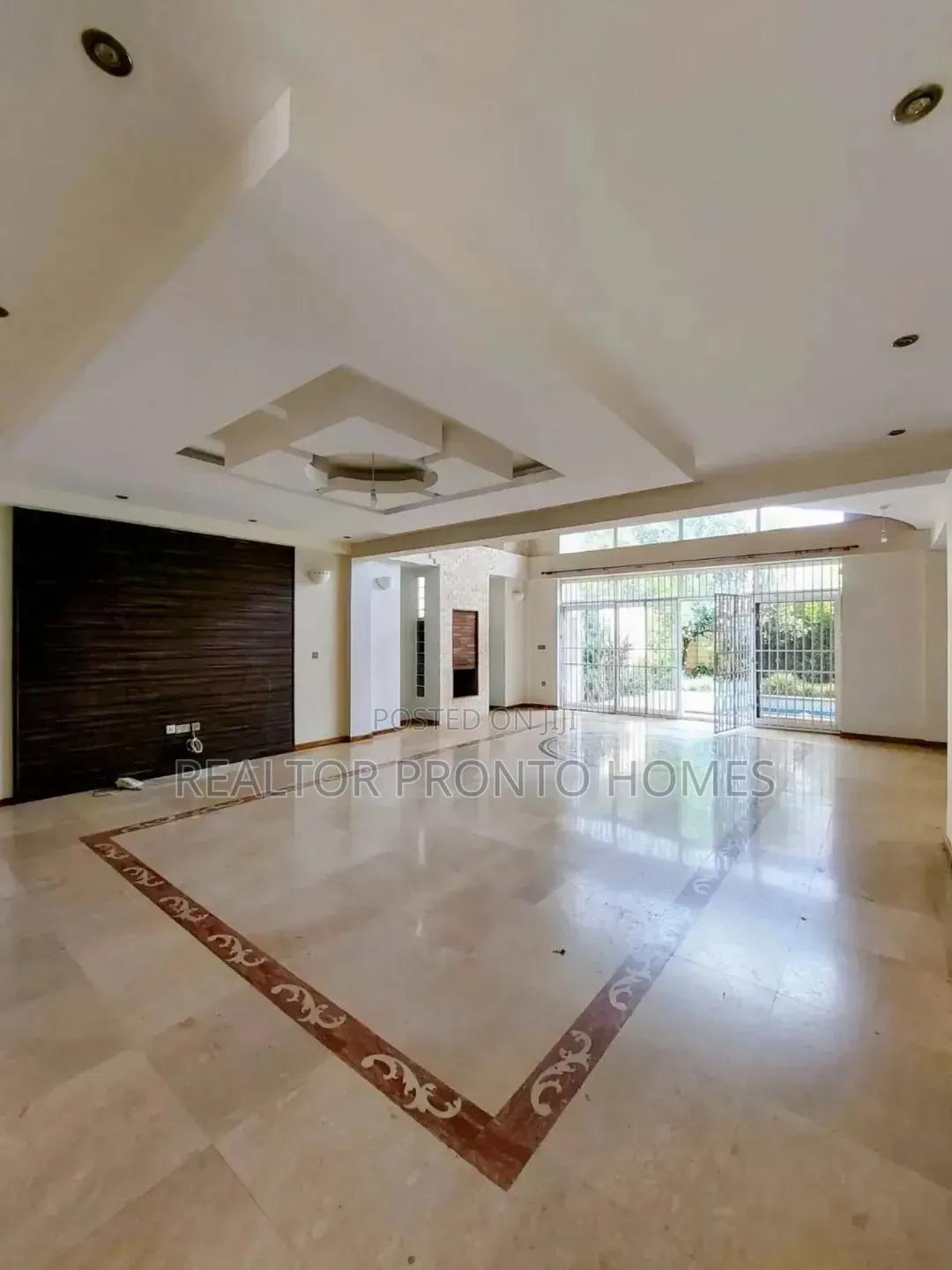 5bdrm Townhouse / Terrace in Lavington, Valley Arcade for rent