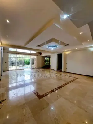 5bdrm Townhouse / Terrace in Lavington, Valley Arcade for rent