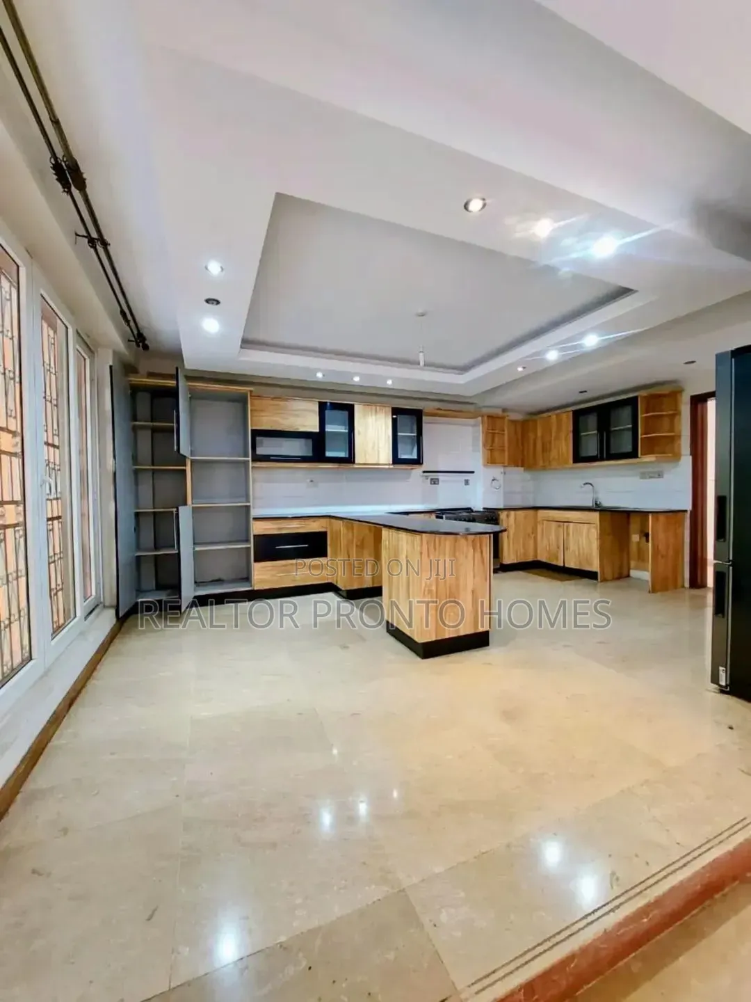 5bdrm Townhouse / Terrace in Lavington, Valley Arcade for rent