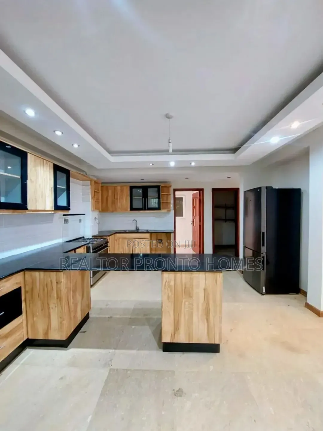 5bdrm Townhouse / Terrace in Lavington, Valley Arcade for rent
