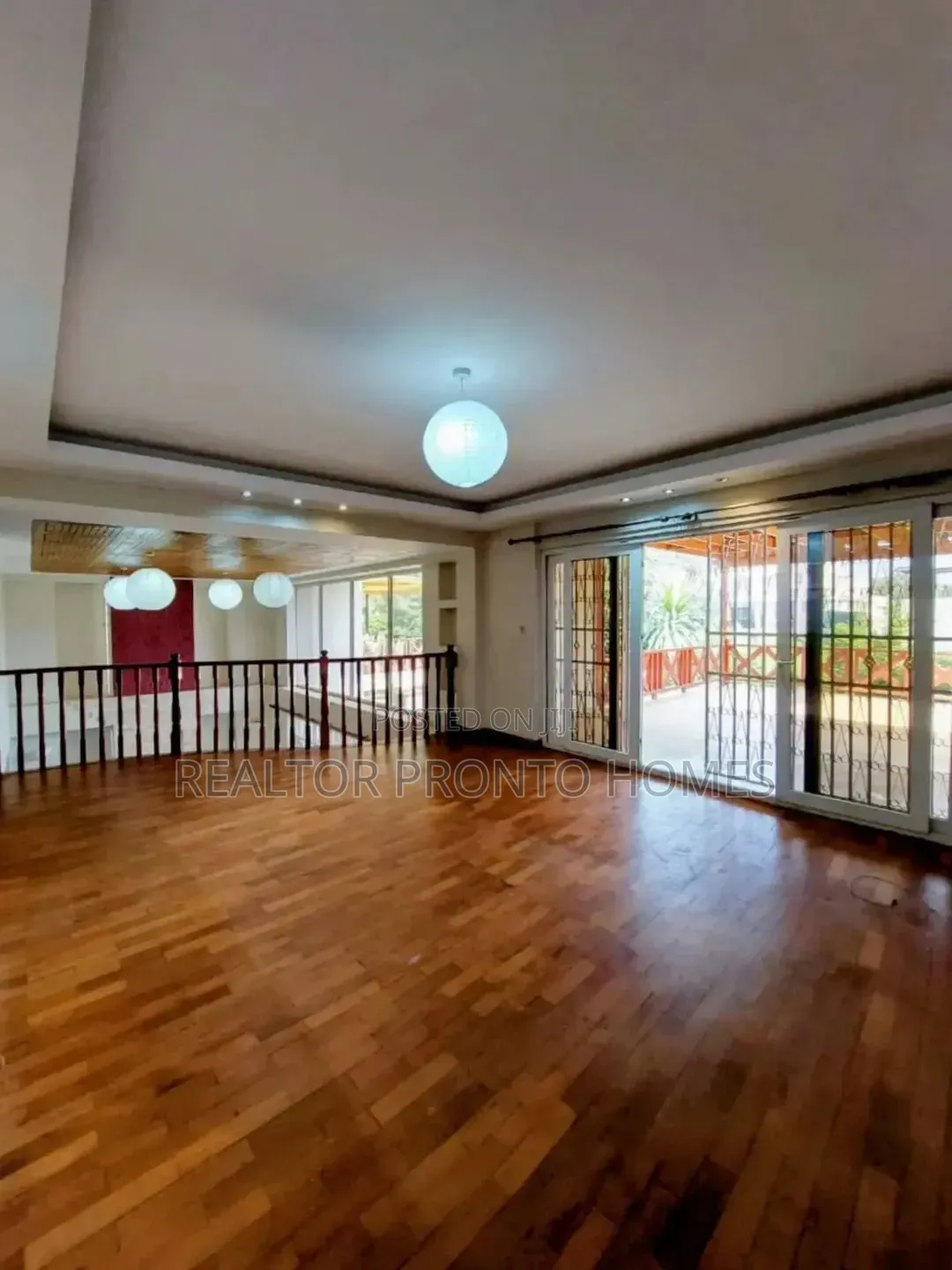 5bdrm Townhouse / Terrace in Lavington, Valley Arcade for rent