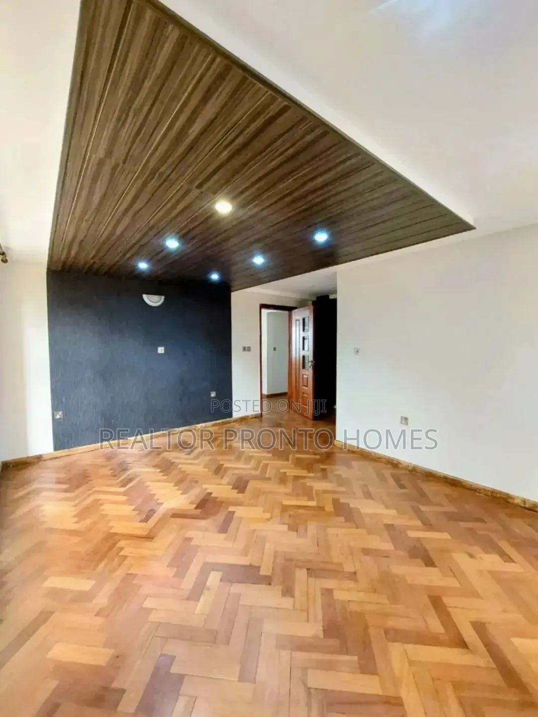 5bdrm Townhouse / Terrace in Lavington, Valley Arcade for rent