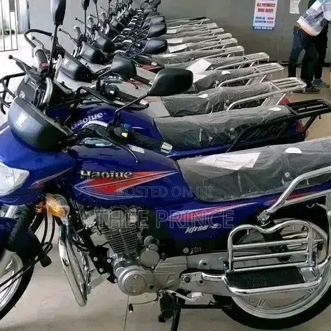 New TVS HLX 125 2021 Blue
