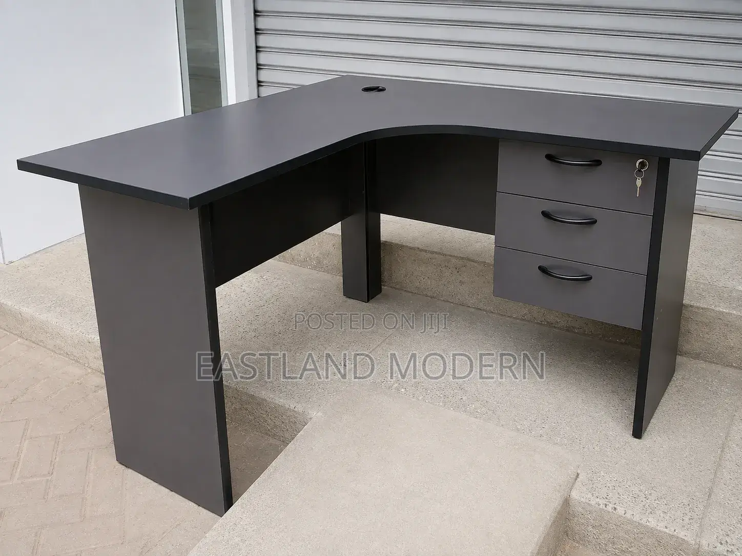 Modern Executive L-Shaped Office Desk Workstation