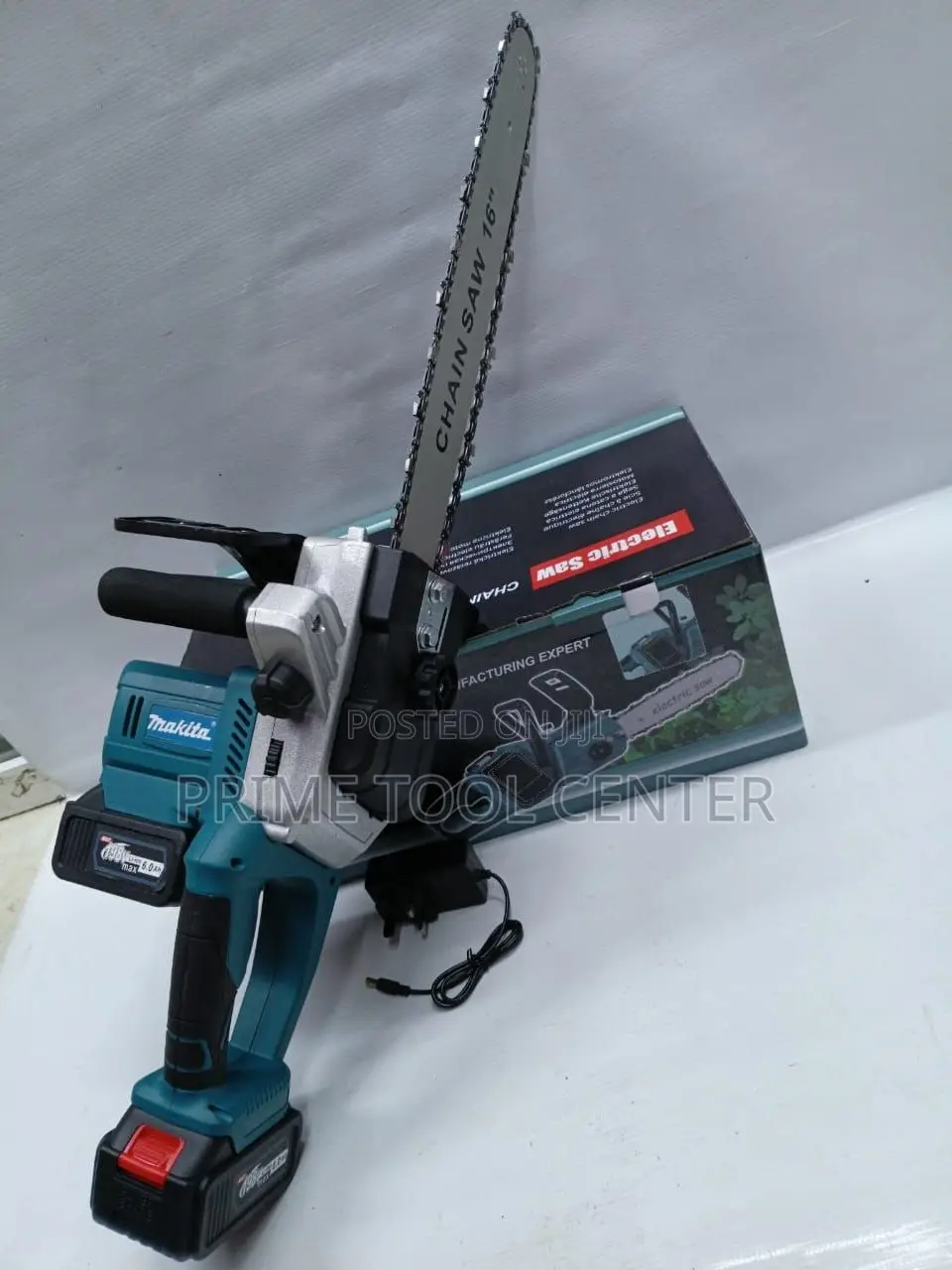 Makita cordless electric chainsaw 16″ 198V