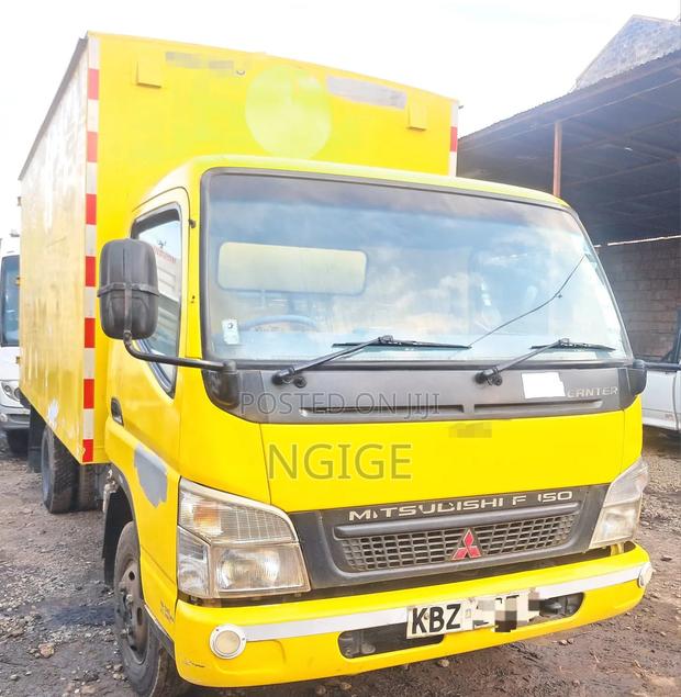 Mitsubishi Canter Fe84 Lorry