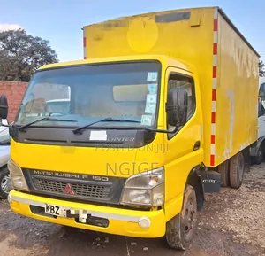 Mitsubishi Canter Fe84 Lorry