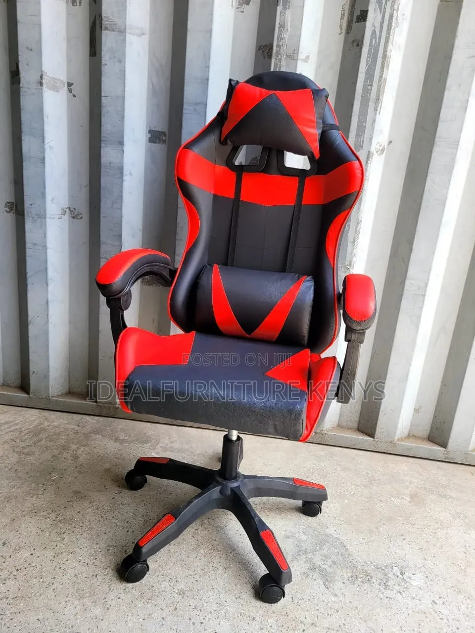 Red Racing -Style Gaming Chair
