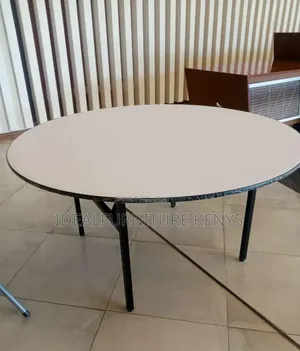 Round Folding Banquet Table