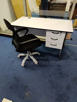 White Office Desk With Ergonomic Office Chair