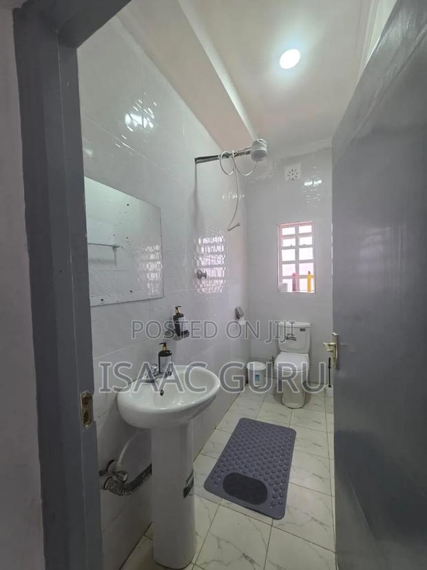 6 Bedroom Airbnb in Naivasha