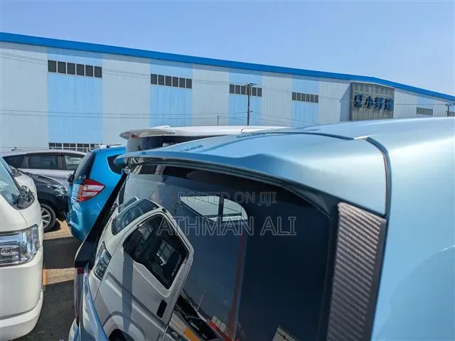 Daihatsu Mira 2019