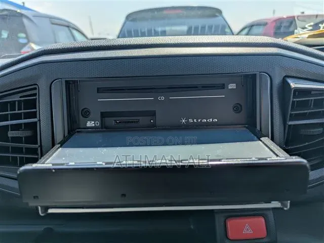Daihatsu Mira 2019
