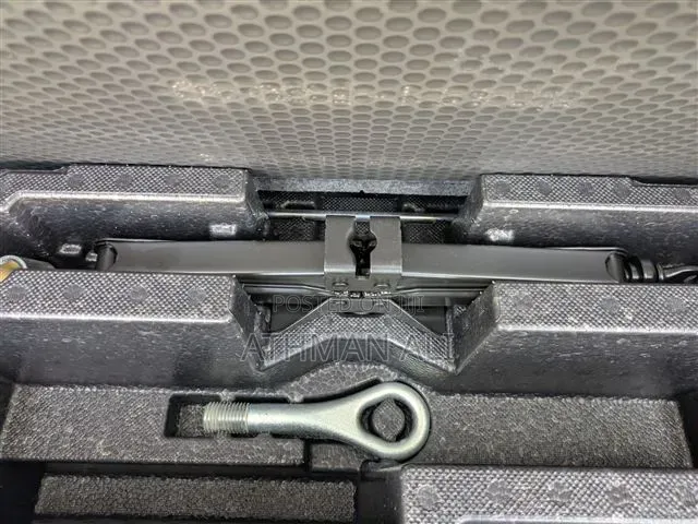 Daihatsu Mira 2019