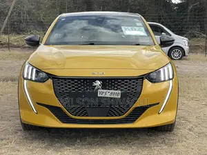 Peugeot 208 2020 Yellow