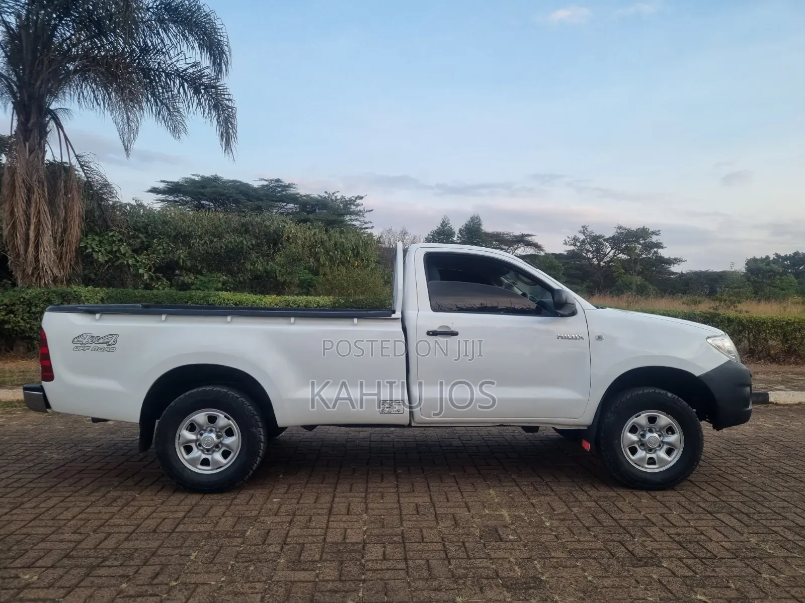 Toyota Hilux 2008 White