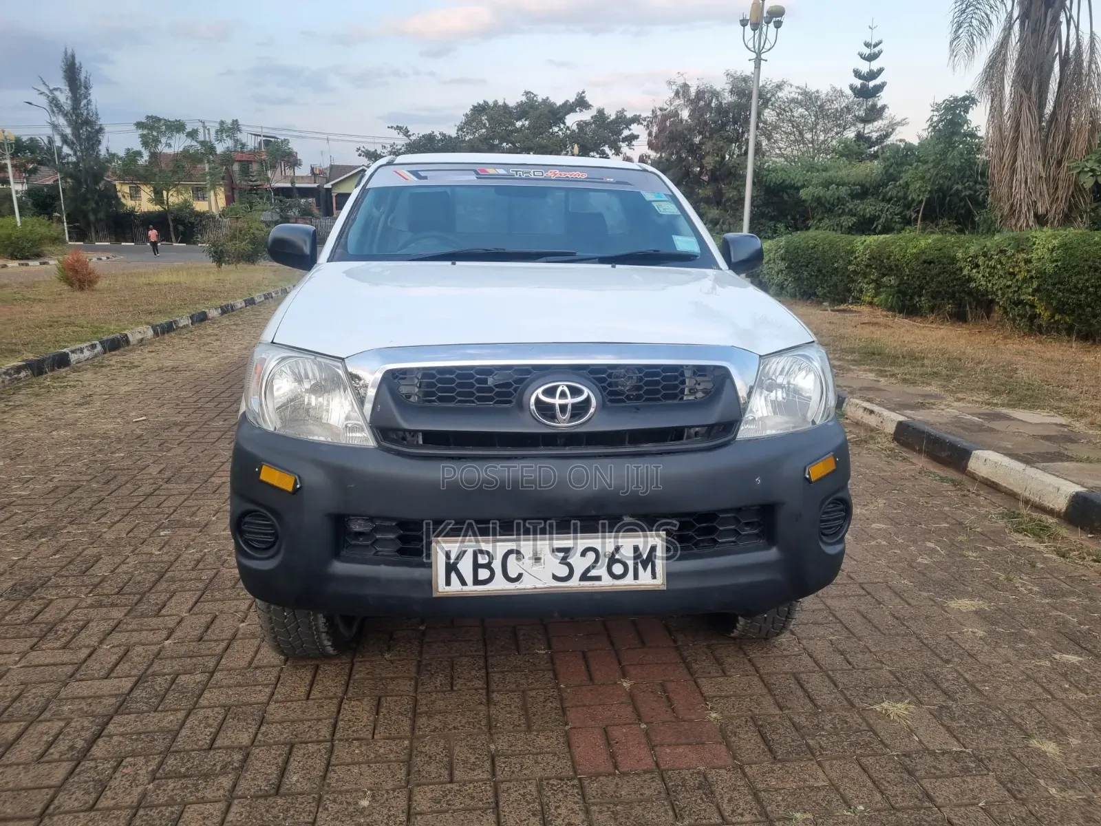 Toyota Hilux 2008 White