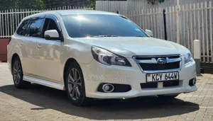 Subaru Legacy 2013 Pearl