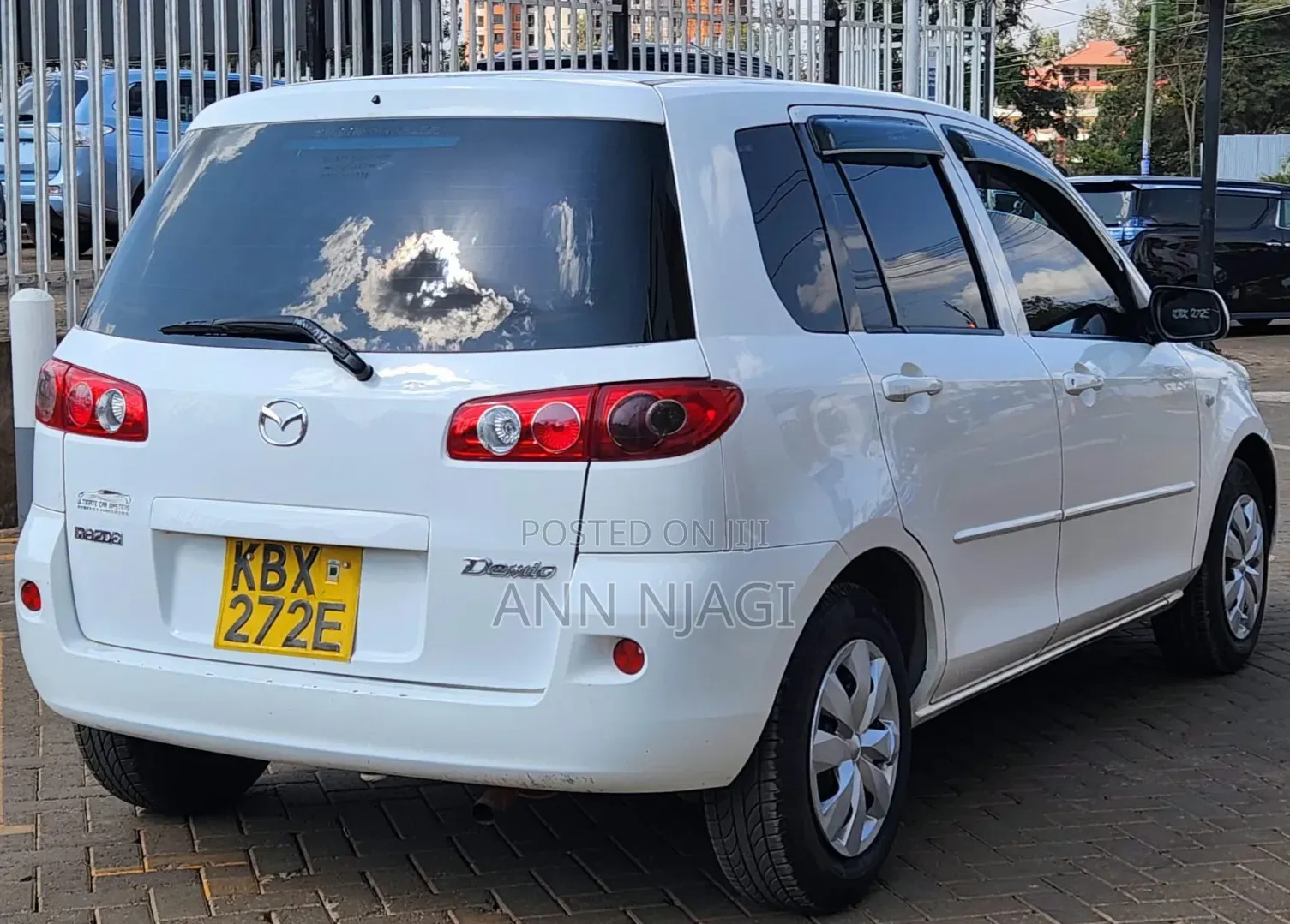Mazda Demio 2006 Pearl