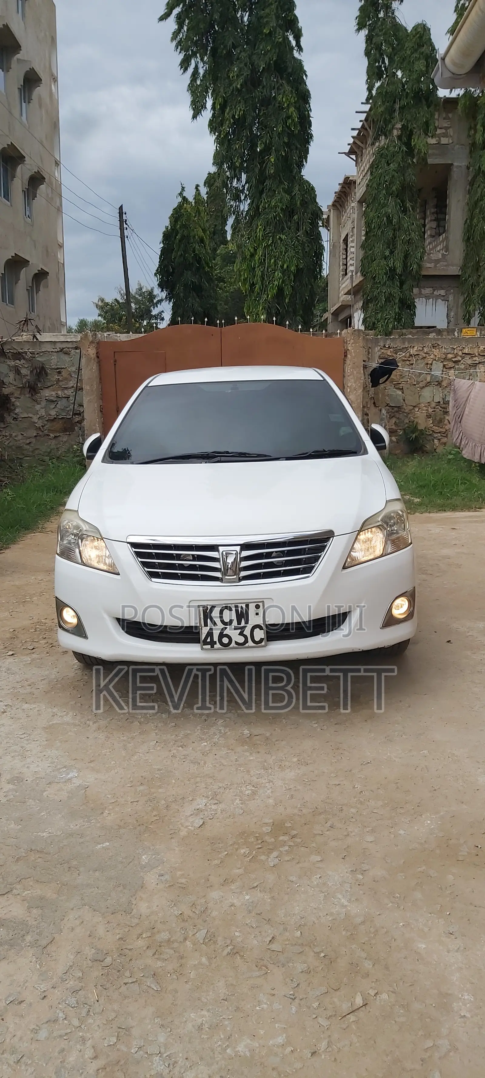 Toyota Premio 1.5 FWD 2012 White