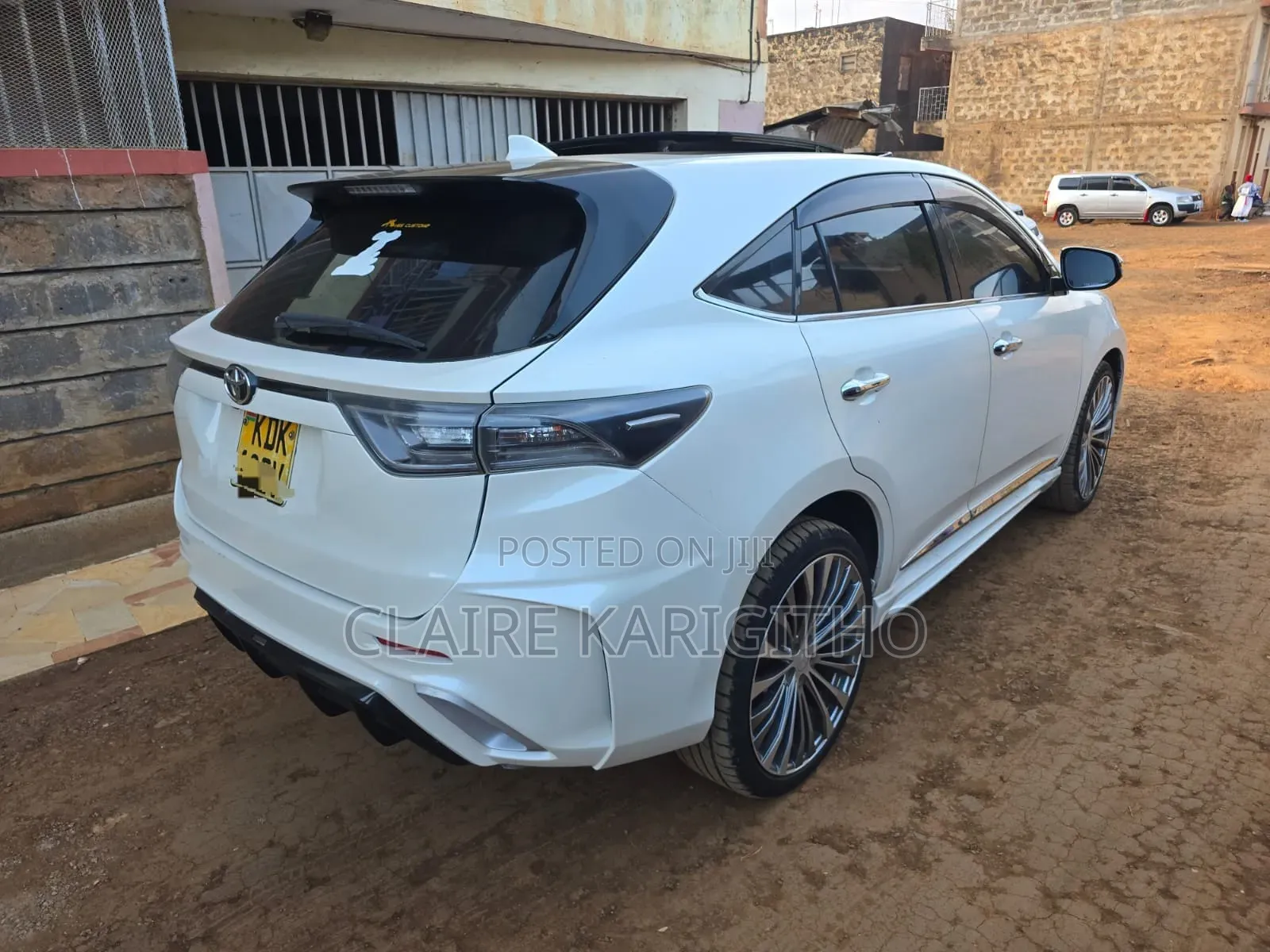 Toyota Harrier 2.0 2015 White