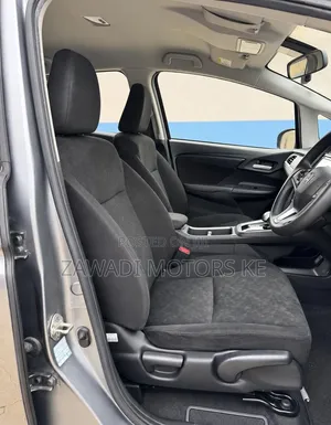Honda Fit Shuttle 1.5 Hybrid 2WD 2019 Gray