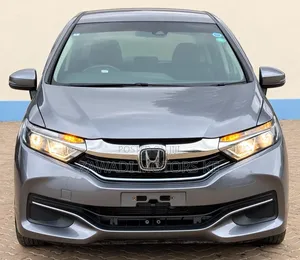 Honda Fit Shuttle 1.5 Hybrid 2WD 2019 Gray