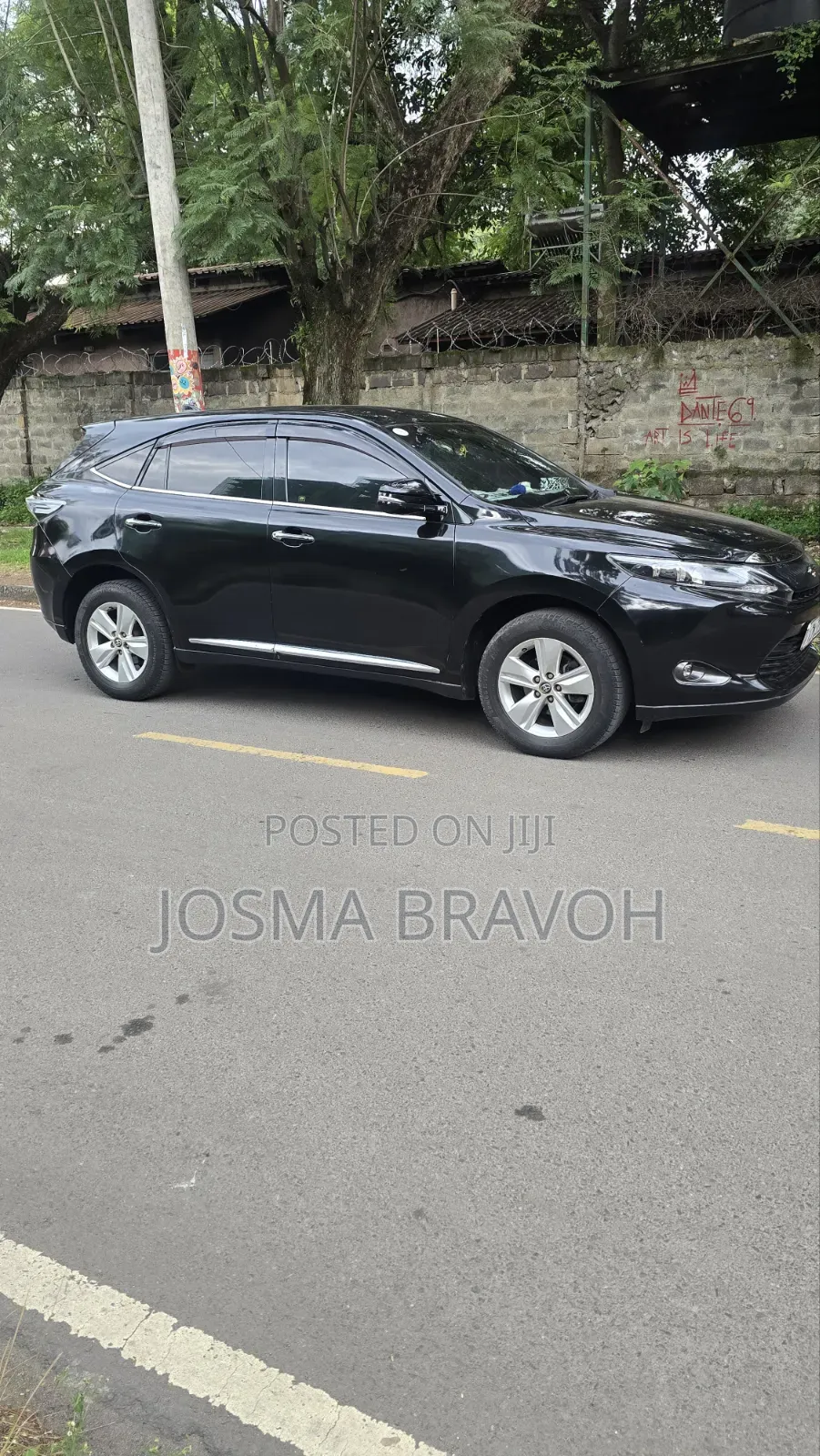 Toyota Harrier 2.0 2015 Black