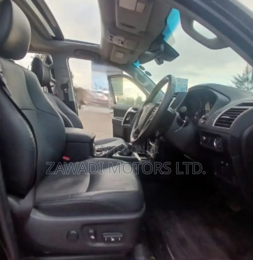Toyota Land Cruiser Prado 2.7 2019 Black