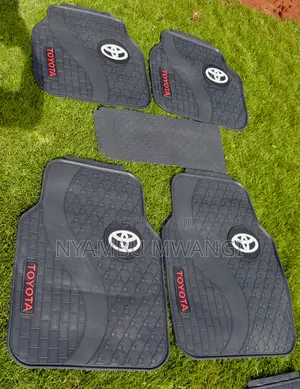 Heavy Toyota Branded Car Floor Mats for 5 Seater Cars
