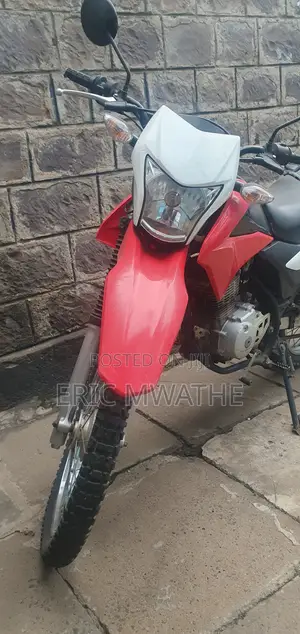 Honda XL 125 2020 Red