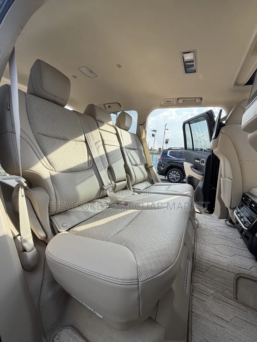 Toyota Land Cruiser LC300 2023 Burgundy