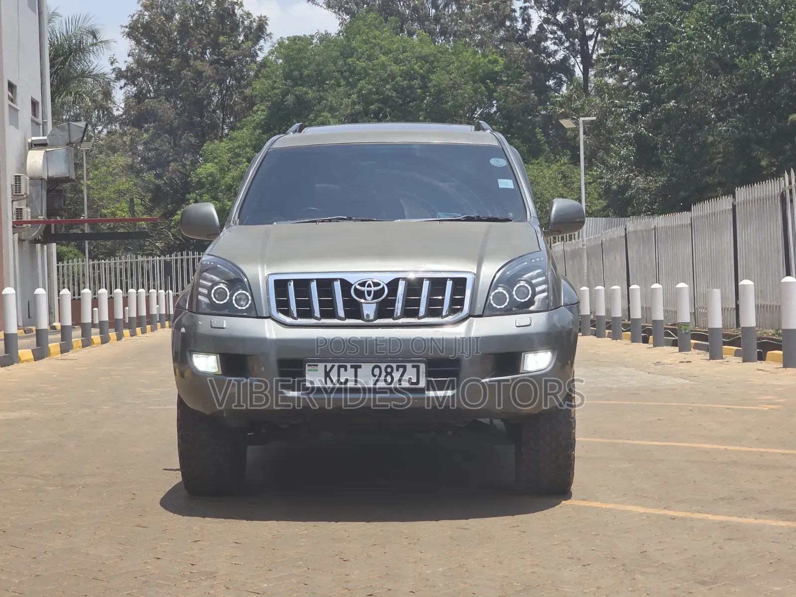 Toyota Land Cruiser Prado 2008 Gray