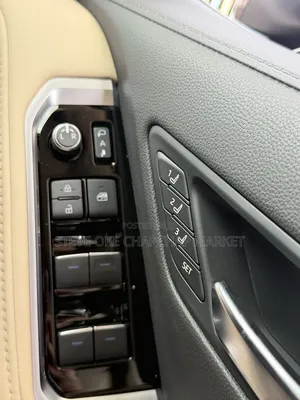Toyota Land Cruiser LC300 2022 Matt Black