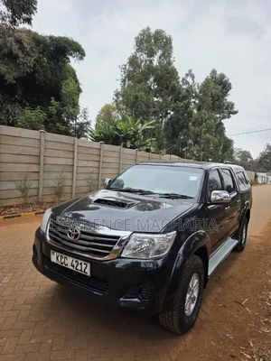 Toyota Hilux 3.0 D-4D 4x4 2014 Black