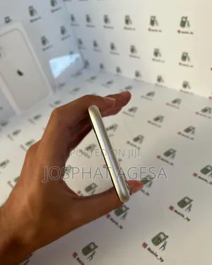 Apple iPhone 11 256 GB White