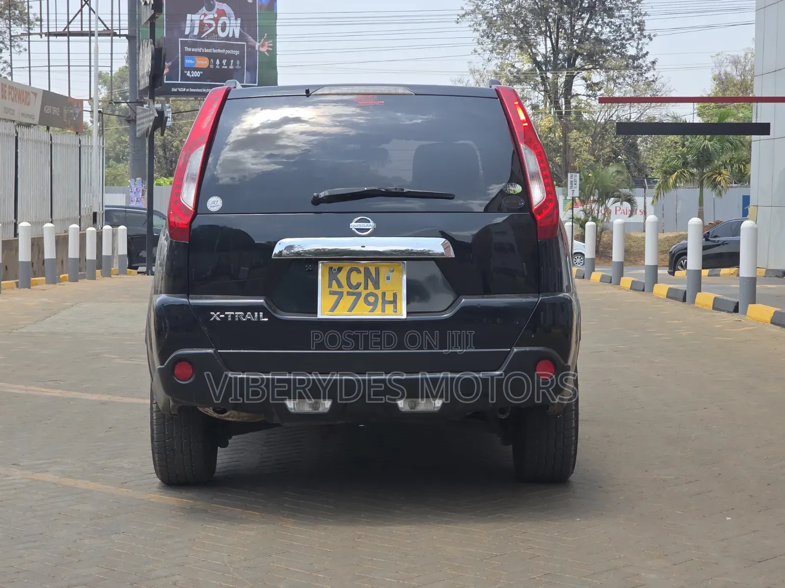Nissan X-Trail 2010 Black