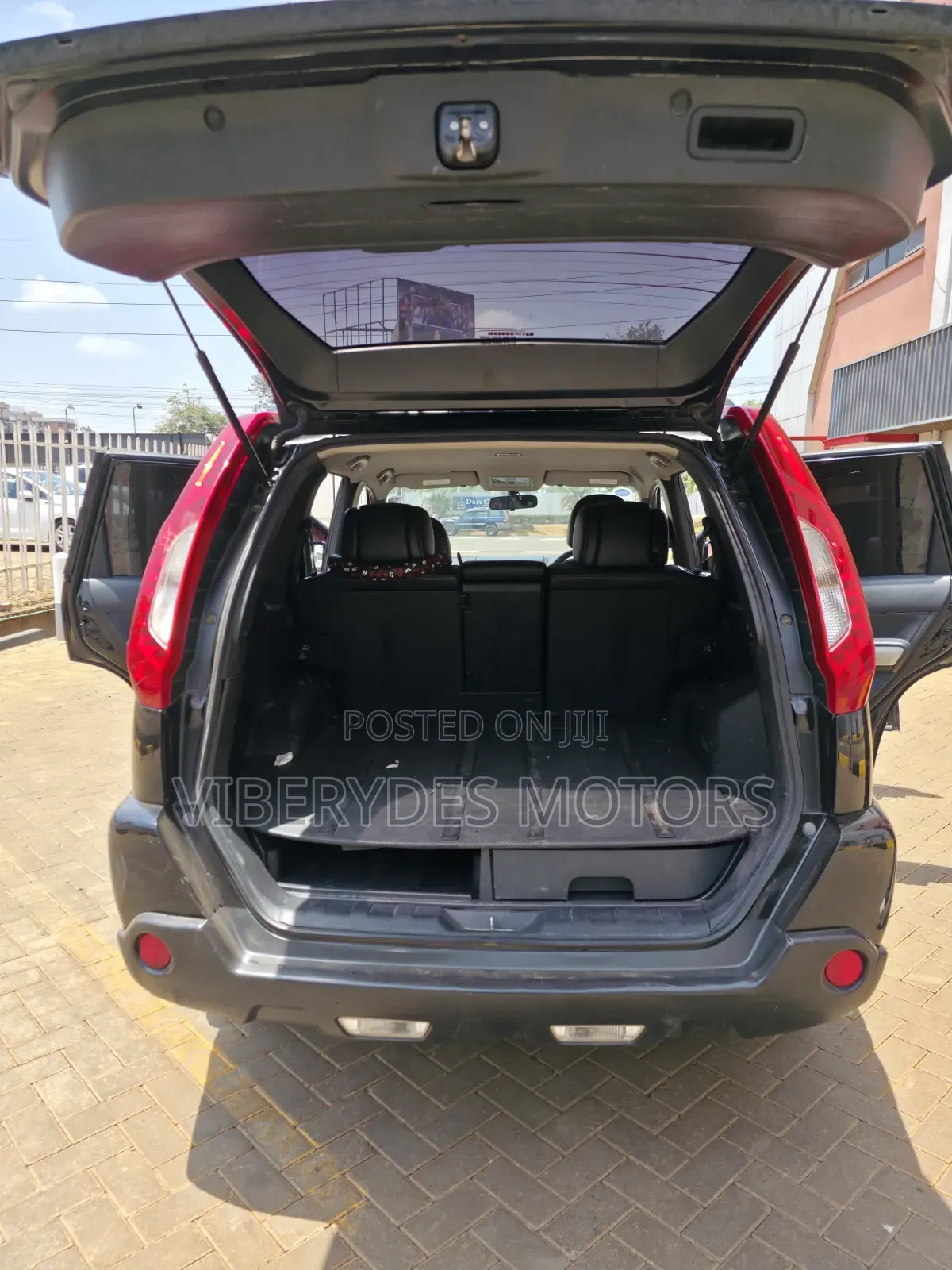 Nissan X-Trail 2010 Black