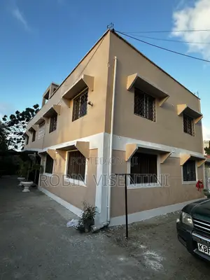 8bdrm Block of Flats in Mtambo for sale