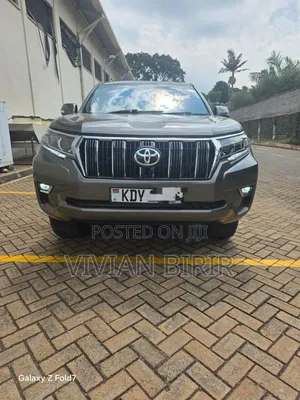 Toyota Land Cruiser Prado 2015 Gray