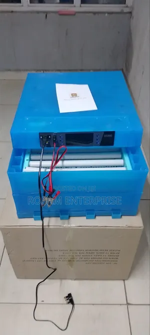 Incubator 128Egg Capacity