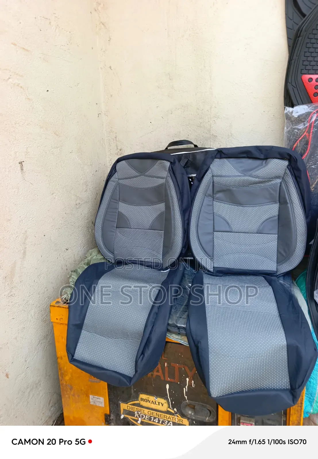 Grey Car Seat Cover With Two Tone Design With Textured Mesh Panel