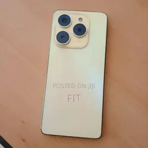 Tecno Spark 20 Pro 256 GB Gold